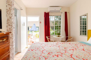 Compact Studio, Beach & Pool 204A